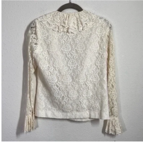 Vintage Ruffle lace blouse - Picture 9 of 9